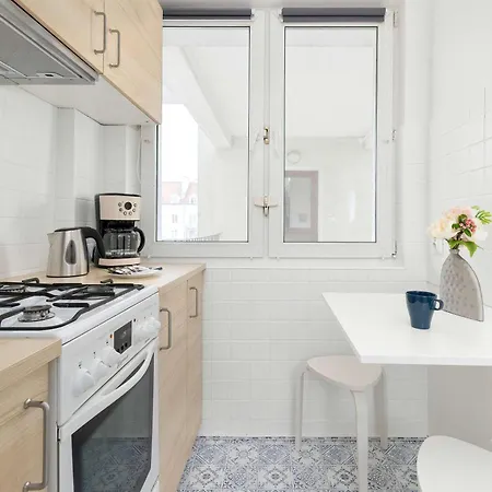 Bright For 5 In Center By Renters Apartament