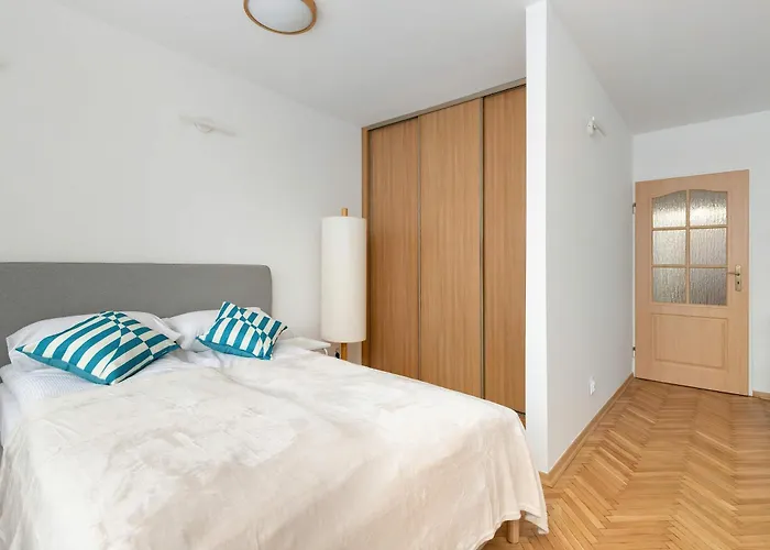 Bright For 5 In Center By Renters Apartament